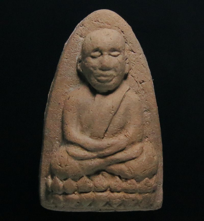 พระหลวงปู่ทวด วัดช้างให้ ญ.ส.ส เนื้อว่าน พิมพ์ใหญ่ หลังหมุด ปี๔๓