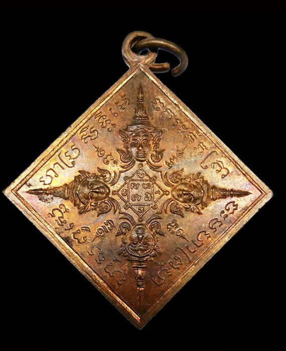 เหรียญมหาพรหมสี่หน้า หลวงปู่หมุน ฐิตสีโล รุ่นจักรพรรดิตราธิราช ปี45 เนื้อทองแดง ผิวสวยเดิมๆ ซองเดิม 