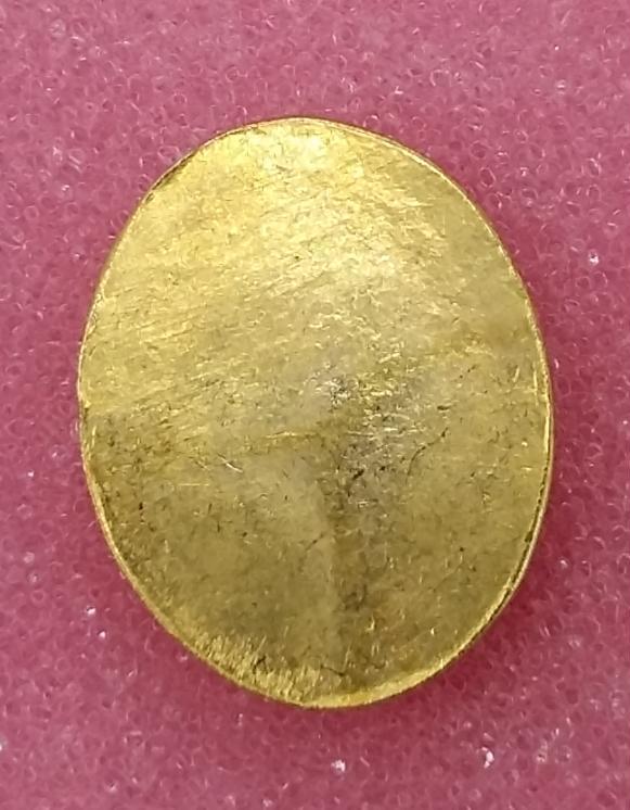 หัวแหวนหลวงปู่ทวด ปี06 บล็อคนิยม กะไหล่ทอง สวยมากๆครับ องค์ที่2