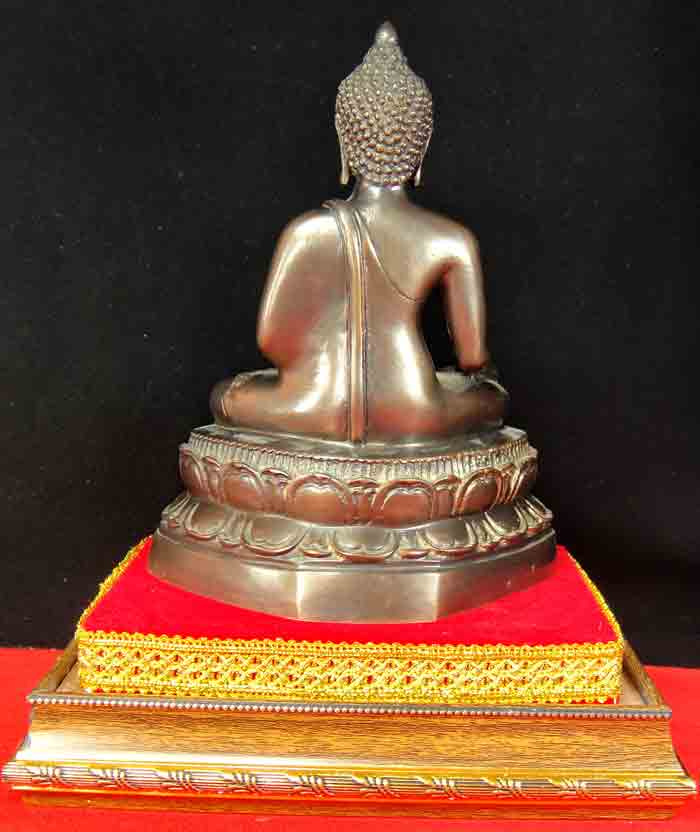 ***พระพุทธรูปศิลปะแบบสมัยเชียงแสน เนื้อทองเหลืองรมมันปู ล้อพิมพ์พุทธศิลป์ใหม่ประณีตสวยงามมาก ขนาดหน้