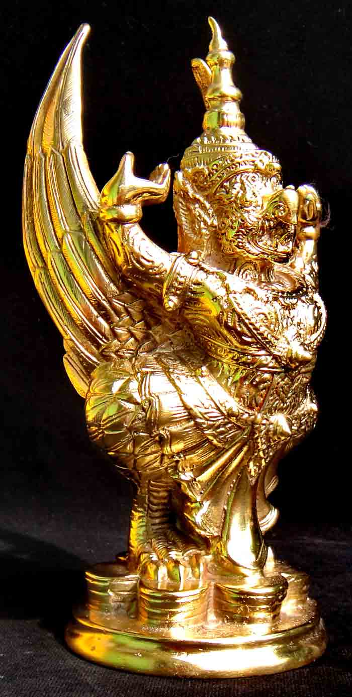 ***พญาครุฑเหยียบเงินทอง เนื้อทองเหลือง อำนาจบารมีความมั่งคั่งร่ำรวยเงินทอง 