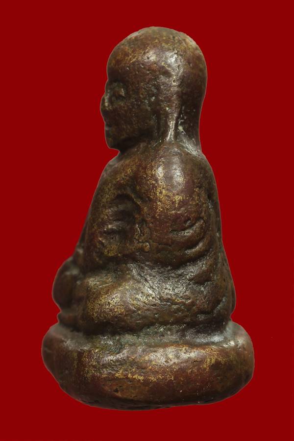 พระหล่อรูปเมือน พิมพ์ขี้ตา หลวงพ่อเงิน วัดบางคลาน ค่ะ