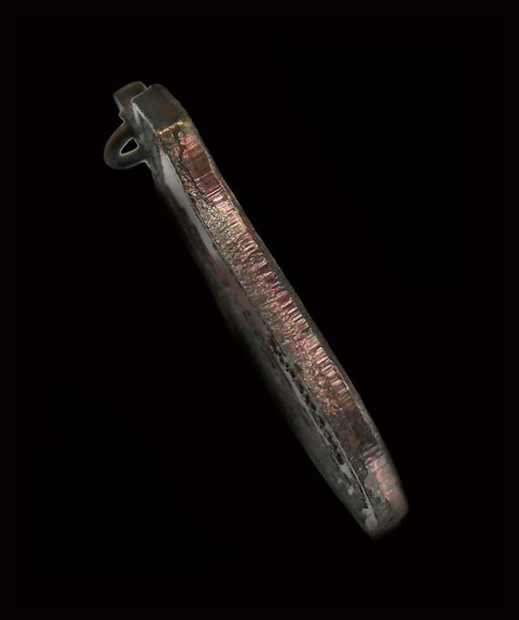 เหรียญนารายณ์ทรงครุฑ หลวงปู่หมุน ปี42 โค๊ดวัดสุทัศน์ ประคำเด่งๆ ผิวสีรุ้งๆ ไม่ผ่านการใช้