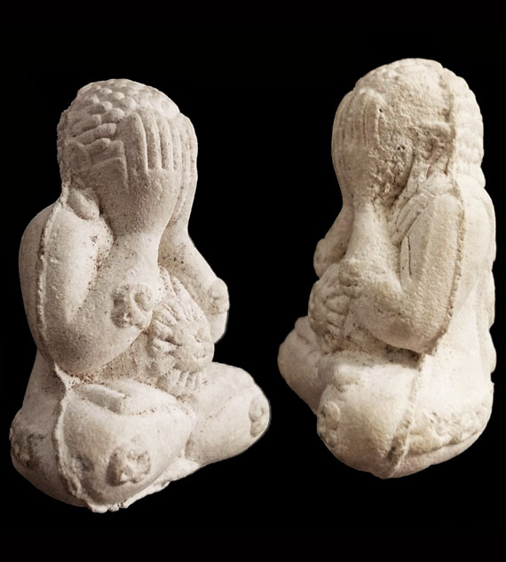 พระปิดตาหลวงปู่หมุน รุ่นไตรมาสรวยทันใจ ปี43 เนื้อผงงาช้าง ตอก1โค้ด สวย คม หมายเลขต้นๆ 315 รวมได้ 9