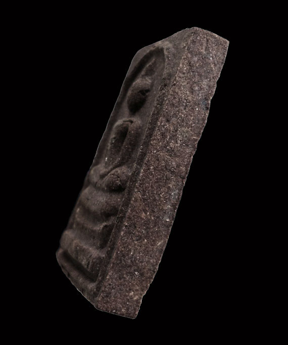 พระสมเด็จโนนผึ้งหลวงปู่หมุน วัดบ้านจาน (พิมพ์ใหญ่)เนื้อผงพุทธคุณ ว่านไพรดำ ฝังพลอยเสก เพชรหน้าทั่ง