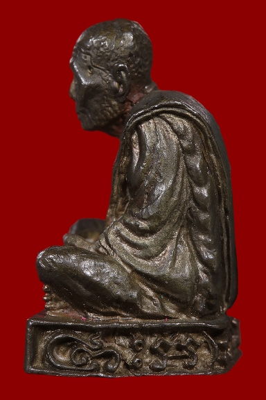 รูปหล่อลอยองค์ อาจารย์นำ 19