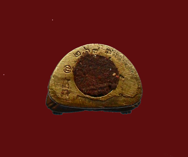 สังกัจจายรับทรัพย์ หลวงพ่อสาคร วัดหนองกรับ เนื้อทองสำริด เลข 2677 สวยๆครับ  กล่องเดิม