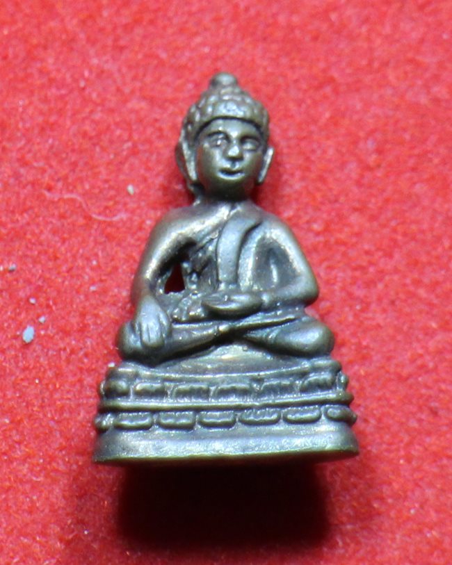 พระชัยวัฒน์ชินบัญชร 7 รอบ หลวงพ่อสิน วัดละหารใหญ่ จ ระยอง ปี 2555 เนื้อทองแดง ตอกโค้ต หมายเลข