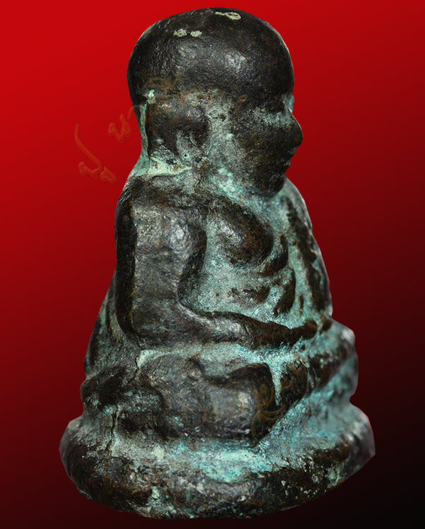 หลวงพ่อเงิน วัดบางคลาน จังหวัดพิจิตร รุ่นปืนแตก พิมพ์นิยมเศียรโต ตอกโค๊ต กรรมการ   ปี ๒๕๒๘ 