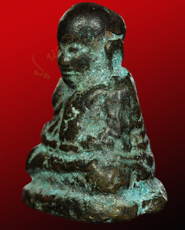 หลวงพ่อเงิน วัดบางคลาน จังหวัดพิจิตร รุ่นปืนแตก พิมพ์นิยมเศียรโต ตอกโค๊ต กรรมการ   ปี ๒๕๒๘ 