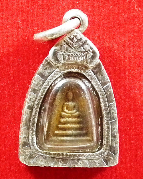 พระสมเด็จจิ๋วหลวงปู่อ่อนสา สุขกาโร วัดประชาชุมพลพัฒนาราม จ.อุดรธานี ปี ๒๕๓๔