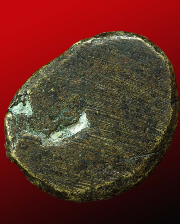 หลวงพ่อเงิน วัดบางคลาน จังหวัด พิจิตร รุ่นปืนแตก พิมพ์นิยมเศียรโต ปี ๒๕๒๘ (๓) 