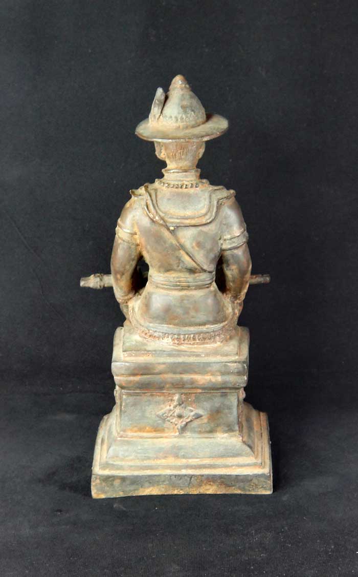 สมเด็จพระเจ้าตากสิน รูปหล่อบูชาสภาพสวยสมบูรณ์ ผิวหิ้งเดิม ๆ ขนาดบูชา หน้าตัก 4 นิ้ว ความสูง 10 นิ้ว 