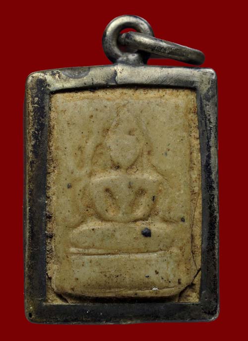 พระพุทธชินราชหลังยันต์หลวงปู่นาค ปี2466 เนื้อผงน้ำมัน วัดหัวหิน จ.ประจวบฯ มีเลี่ยมเก่าพร้อมห้อย