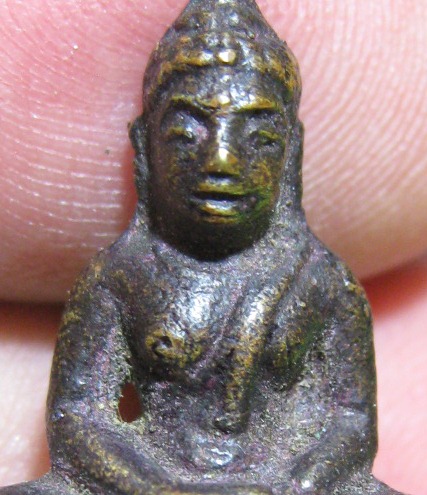 พระกริ่งรักษาดินแดน ปี2513 เนื้อทองเหลือง จ.กรุงเทพฯ ท่านเจ้าคุณนรฯ ปลุกเสก พอสวย มาพร้อมบัตรรับรองค