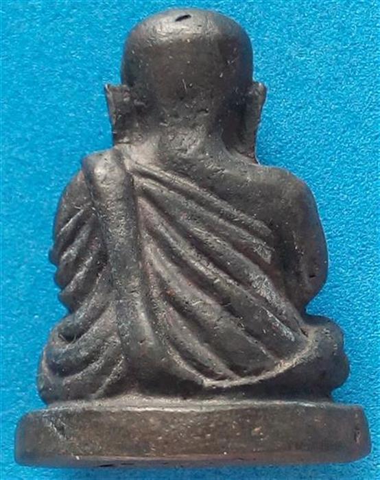 หลวงพ่อเงิน รุ่นมหามงคล ปี 54 รูปหล่อพิมพ์นิยม เนื้อนวโลหะหน้าทองคำ