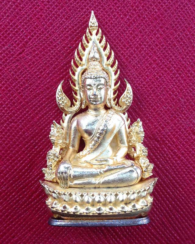 พระพุทธชินราช รุ่น จอมราชันย์ พิมพ์แต่งฉลุลอยองค์ เนื้อโลหะชุบทอง