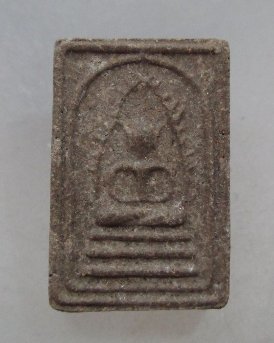 20 บาท พระพิมพ์พระพุทธชินราช  เล็กจิ๋ว ไม่ทราบที่ครับ