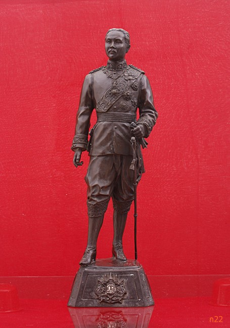 พระบูชารัชกาลที่ 5 วัดนิเวศธรรมประวัติ อยุธยา นสพ.ฐานเศรษฐกิจสร้าง ปี 2535