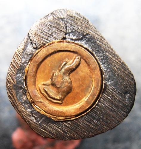 รูปหล่อหลวงปู่ทวดอุดกริ่ง ก้นช้าง ปี36สวยๆพร้อมกล่องครับ