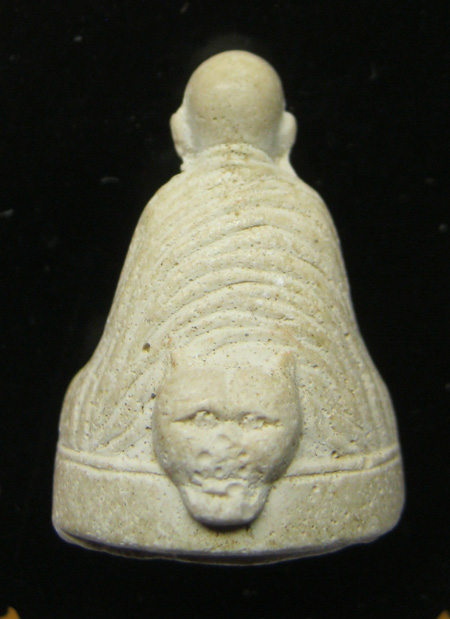  ### เคาะเดียว ### พระผงรูปเหมือนเนื้อผง ครูบางศรีวิชัย ค่ะ 