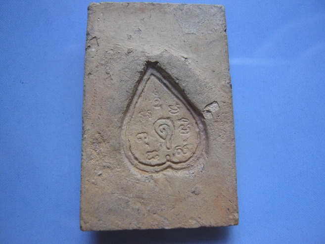 พระกรุวัดทับผึ้ง สุโขทัย พิมพ์ชินราชใหญ่ หลังยันต์ สภาพสวยมาก