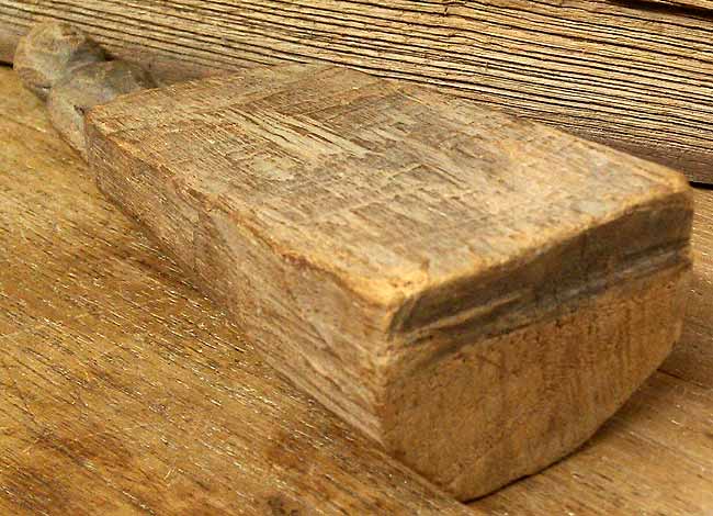 *พระบูชาไม้แกะ ศิลปะชาวบ้าน*