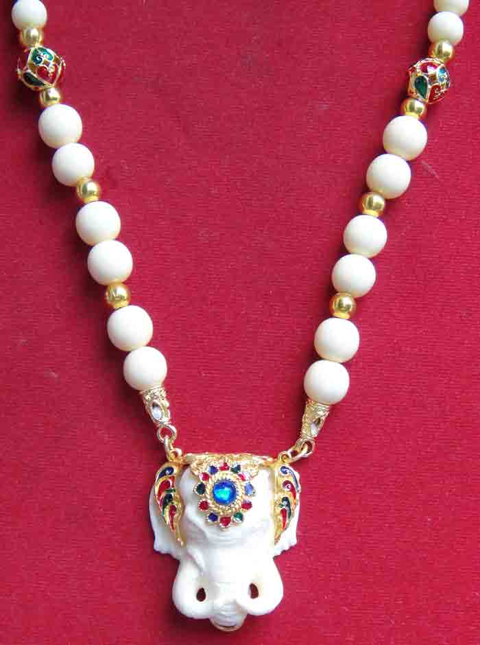 ***สร้อยคล้องพระเม็ดเรซิ่นลายงาลวดลายแบบสุโขทัยโบราณกะไหล่ทองความยาว 25 นิ้ว ขนาดศูนย์กลางเม็ดสร้อย 