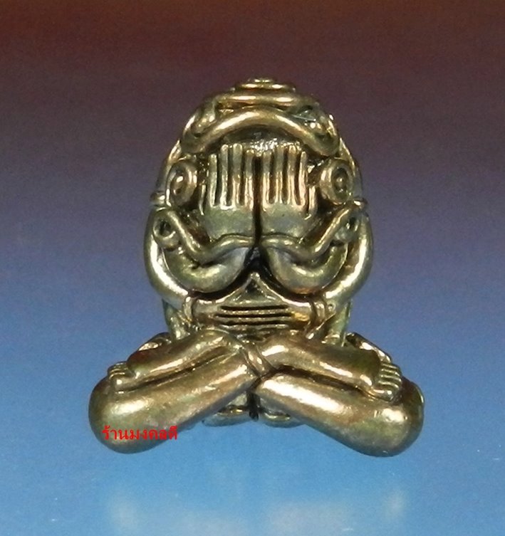 พระปิดตามหาอุตตโม ไตรมาส 53 หลวงพ่่อสาคร เนื้อนวะ พิมพ์ใหญ่ !!!พิเศษมีเข็ม 1เล่ม เลขมงคล 690 สภาพสวย