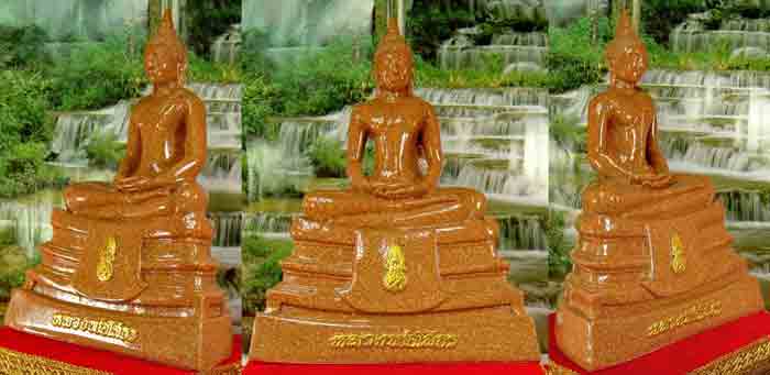 ***พระพุทธโสธร เนื้อกระเบื้องหลังคาโบส์ถ พุทธลักษณะสวยงามมาก ขนาดหน้าตัก 5 นิ้ว ความสูง 9.5 นิ้ว ฐาน