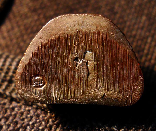 รูปหล่อหลวงพ่อเกษม เนื้อนวะ ก้นหนู ปี2536 พุทธคุณเมตตามหานิยม โชคลาภสุดยอด ผิวสวยๆเดิมๆ เลี่ยมทองกัน