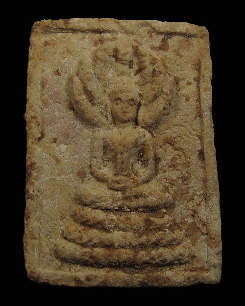 เคาะเดียวครับ - พระผงประจำวัน ปางนาคปรก (เสาร์) นิยม กรุวัดชนะสงคราม ปี 2491