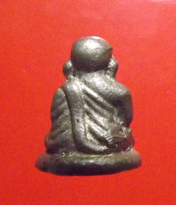 รูปหล่อหลวงพ่อเงิน รุ่นช้างคู่ ปี2526 *เนื้อเงินพิมพ์เล็กจิ๋ว แม่ครัว