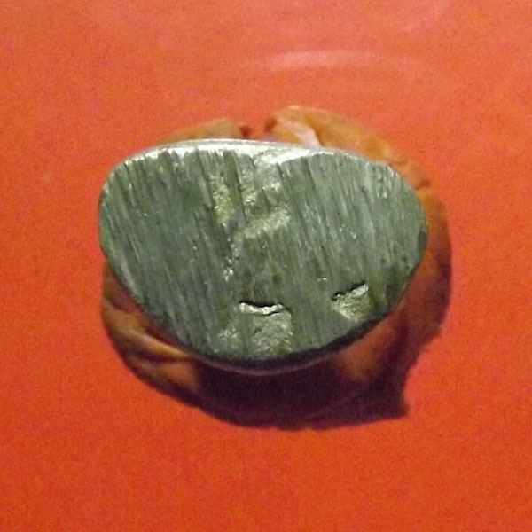 รูปหล่อหลวงพ่อเงิน รุ่นช้างคู่ ปี2526 *เนื้อเงินพิมพ์เล็กจิ๋ว แม่ครัว