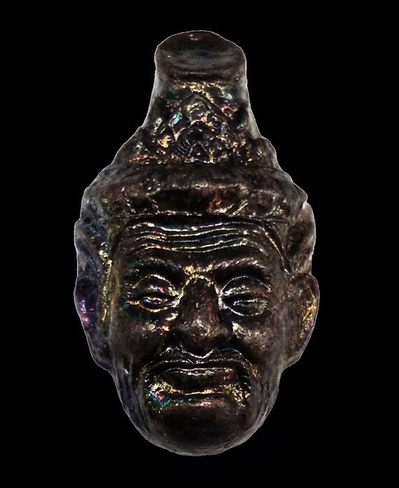 เศียรพ่อครูฤาษี หลวงปู่หมุน ฐิตสีโล รุ่นไหว้ครูบูรพาจารย์ ปี45 สภาพสวยมากๆ ผิวรุ้ง จมูกโด่ง