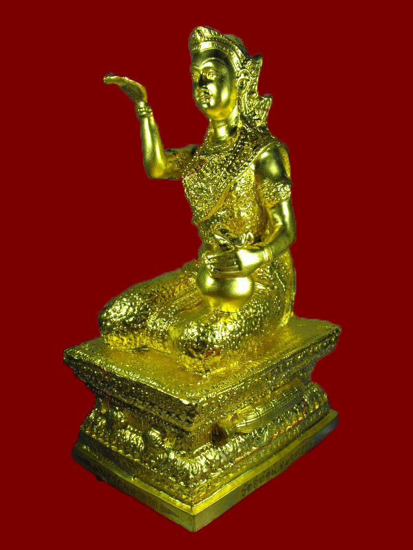 พระบูชานางกวักมหาลาภ หลวงปู่หมุน วัดบ้านจาน "รุ่นปี2545"..เนื้อโลหะปิดทอง(กรรมการ..หน้าตัก 4") 