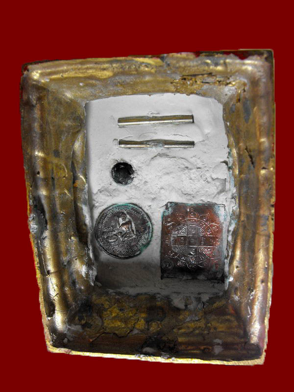 พระบูชานางกวักมหาลาภ หลวงปู่หมุน วัดบ้านจาน "รุ่นปี2545"..เนื้อโลหะปิดทอง(กรรมการ..หน้าตัก 4") 