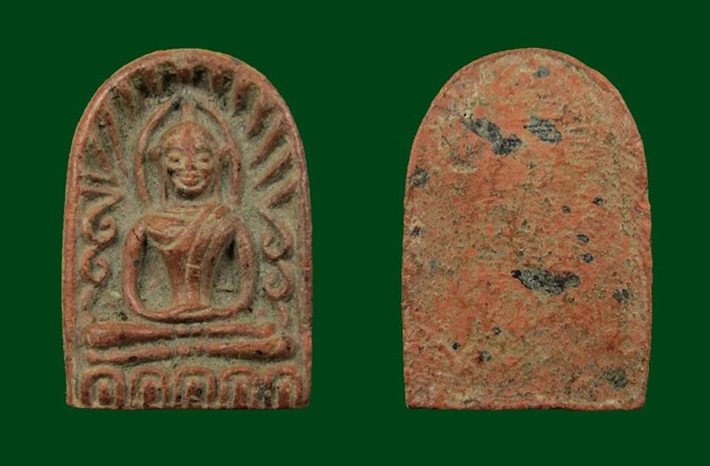 พระซุ้มกอเนื้อดิน 2 องค์ 1