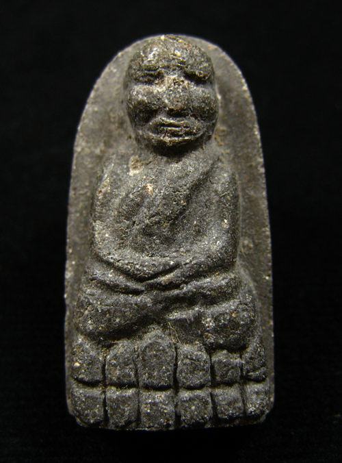 หลวงปู่ทวดพิมพ์พระรอด รุ่นพระเจ้า 5 พระองค์ หลวงปู่หมุน วัดบ้านจาน ปลุกเสก 2542 #4