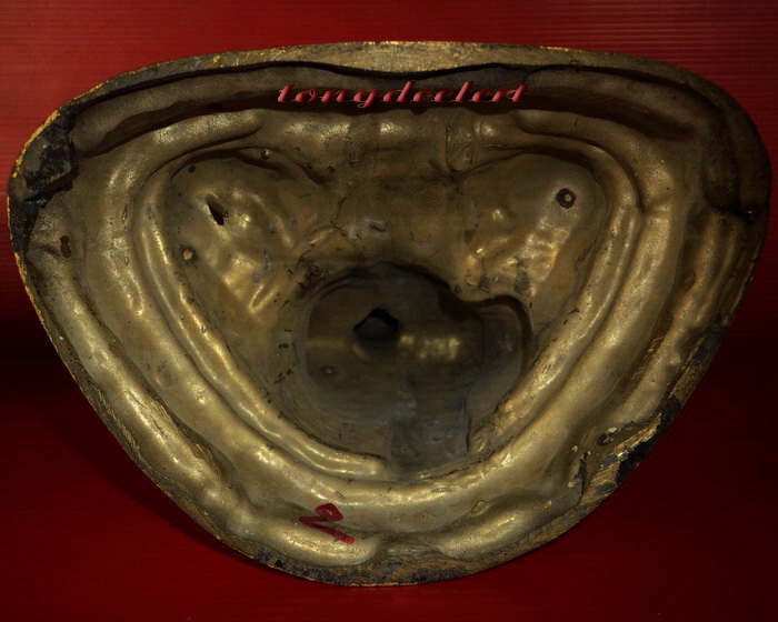 รูปหล่อบูชาหลวงพ่ออุตตมะ วัดวังก์วิเวการาม จ.กาญจนบุรี รุ่นอายุ 90 ปี ปิดทอง สวยมากค่ะ