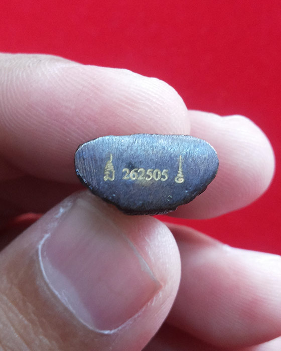 หลวงพ่อโสธรลอยองค์ รุ่นทองประทาน ปี 2550 สวยสมบูรณ์มาก ++กล่องเดิมจากวัด