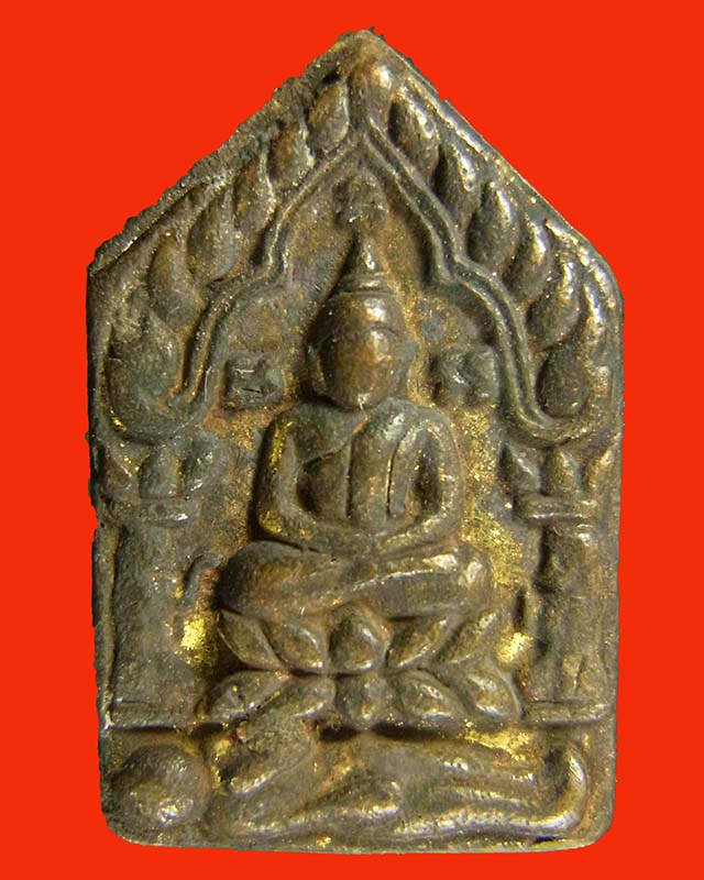 พระขุนแผนหลังยันต์อกแตก รุ่นแรก หลวงพ่อเมียน วัดบ้านจะเนียง จ.บุรีรัมย์ เนื้อชนวนก้นอุดผง # ๑๐๗๐