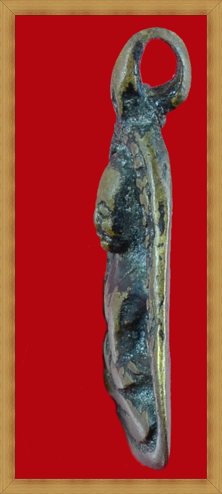 เหรียญหล่อจอบใหญ่ หลวงพ่อเงิน วัดห้วยเขน ปี 2456