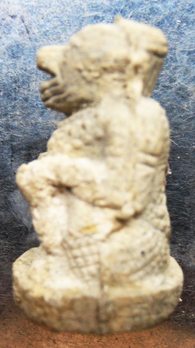 หนุมานหลวงปู่หมุนออกวัดซับลำใย หลังฝังพลอยสวยๆครับ