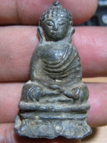 พระกรุวัดหูแกง เนื้อตะกั่ว จ.ตรัง สภาพพอสวย มาพร้อมบัตรรับรองความแท้