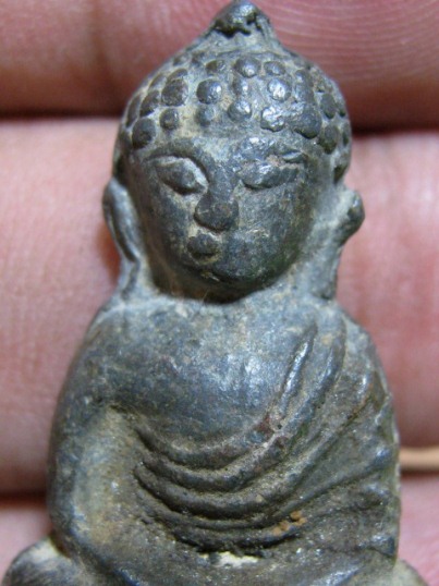 พระกรุวัดหูแกง เนื้อตะกั่ว จ.ตรัง สภาพพอสวย มาพร้อมบัตรรับรองความแท้