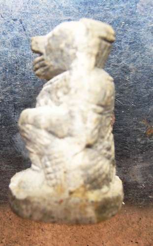 หนุมานหลวงปู่หมุนออกวัดซับลำใย หลังฝังพลอยสวยๆครับ