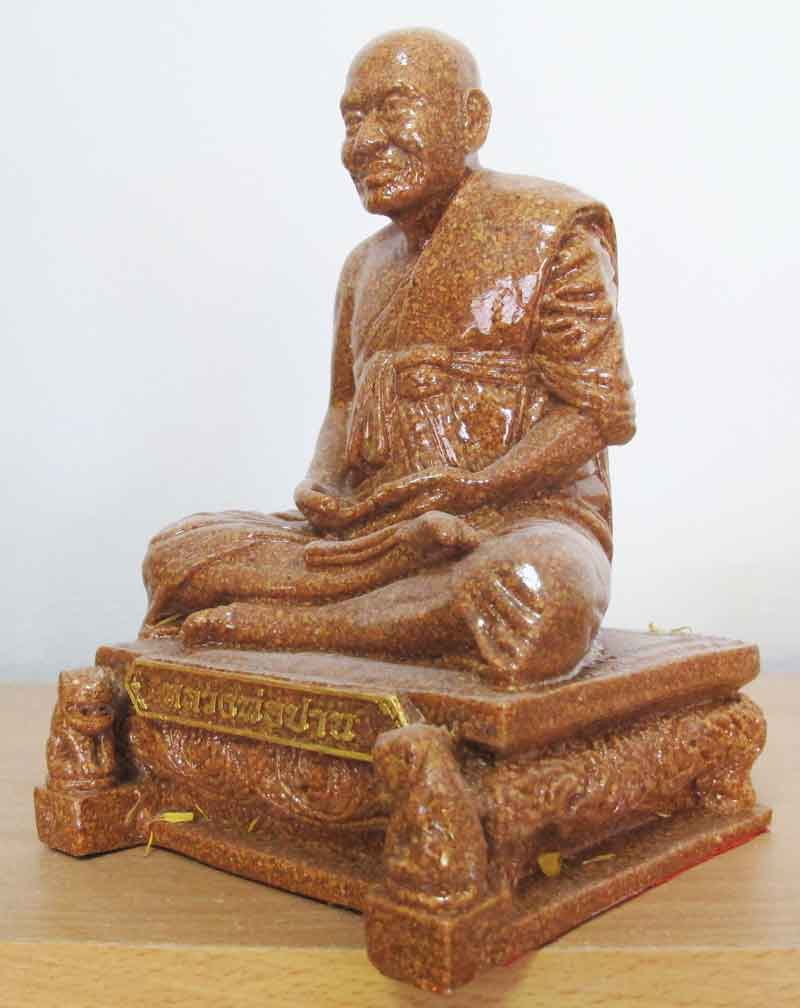 พระบูชา หลวงพ่อปาน วัดคลองด่าน เนื้อกระเบื้องหลังคาโบสถ์ ขนาดหน้าตัก 5 นิ้ว