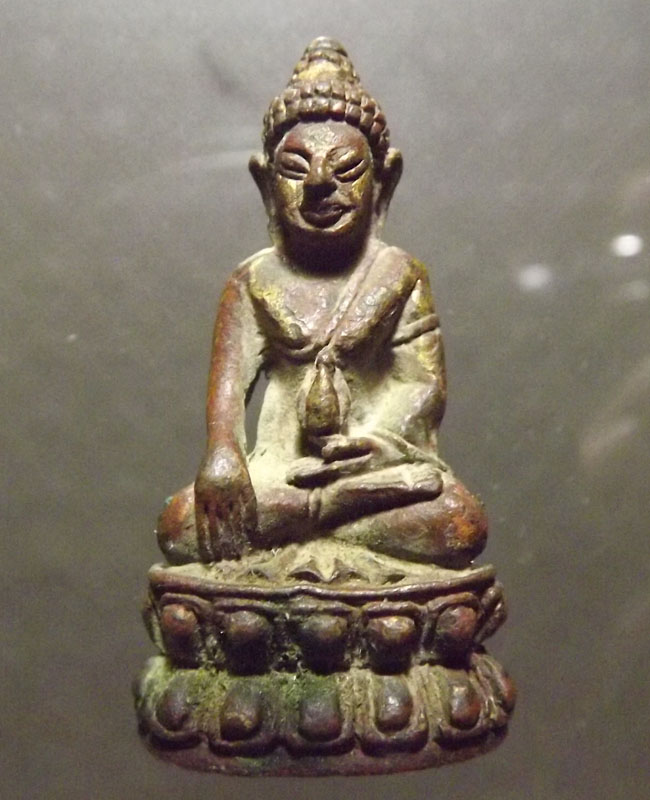 พระกริ่งสัมฤทธิ์ผล หลวงปู่หมุน วัดบ้านจาน แช่น้ำมนต์8ปี อุดปรอท