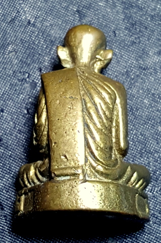 รูปเหมือน หลวงพ่อเขียน สังฆาฏิ 3 จุด